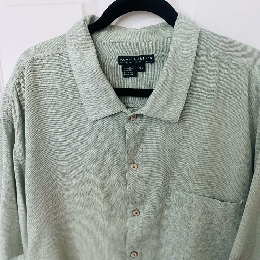 Royal Robbins Men's Sage Button Down Shirt
